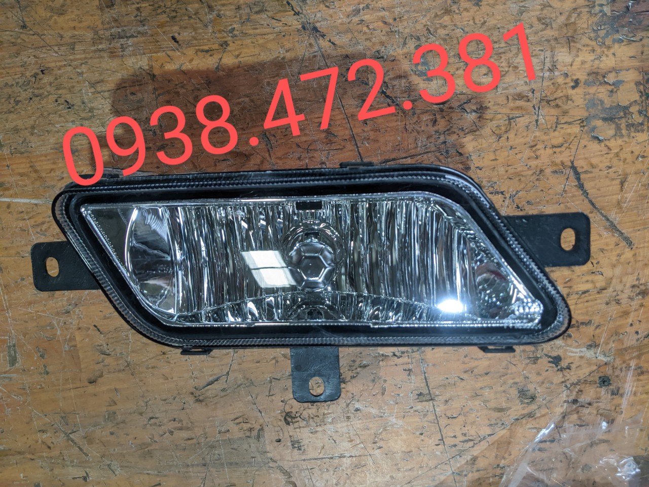 QWD10704R ĐÈN CẢN TRƯỚC, PHẢI (E4, 2018)_ tb120 tb85